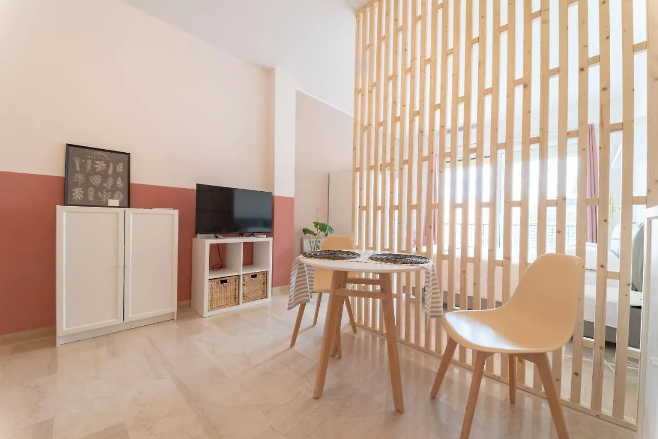 Teodora Suite Pink رافيننا 0*,  إيطاليا